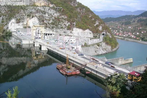 HE-Visegrad